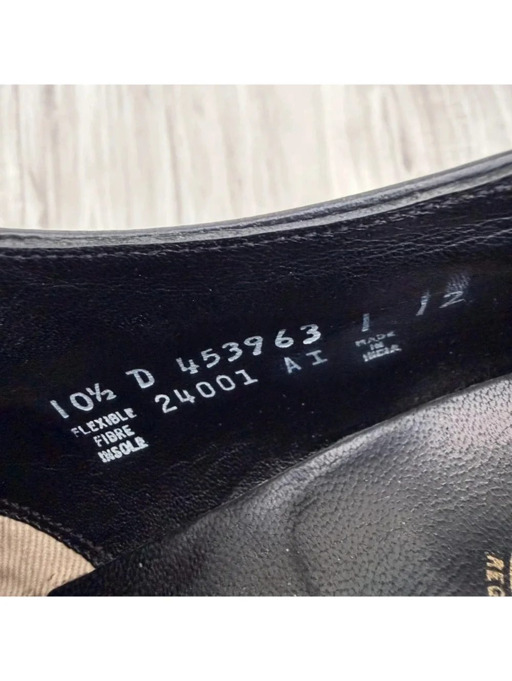 Florsheim black leather cap-toe oxford dress shoes